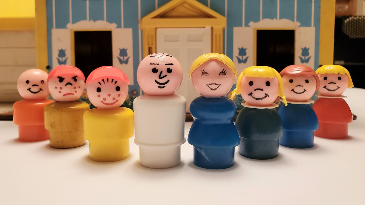Fisher price 3 story dollhouse sales